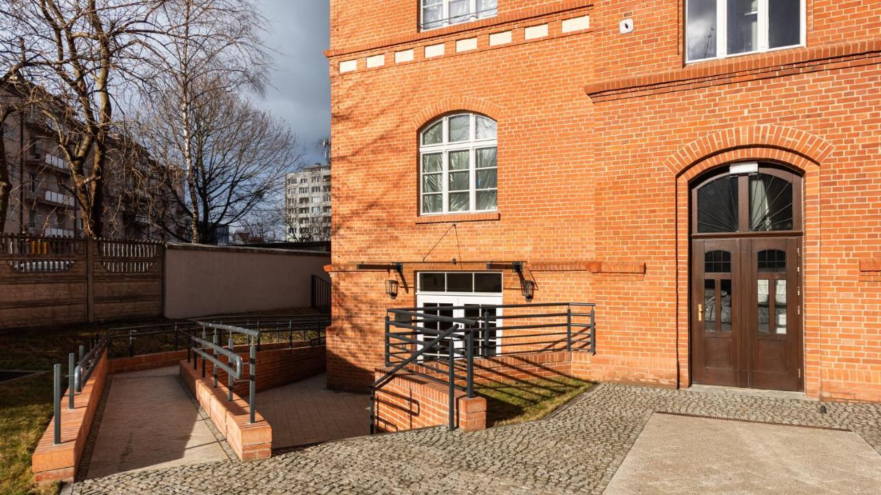 Flatbook - City Center Apartments Waterlane Vintage With Gym グダニスク エクステリア 写真
