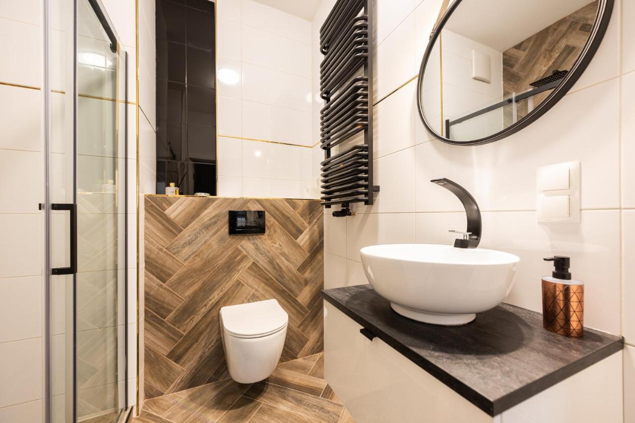 Flatbook - City Center Apartments Waterlane Vintage With Gym グダニスク エクステリア 写真